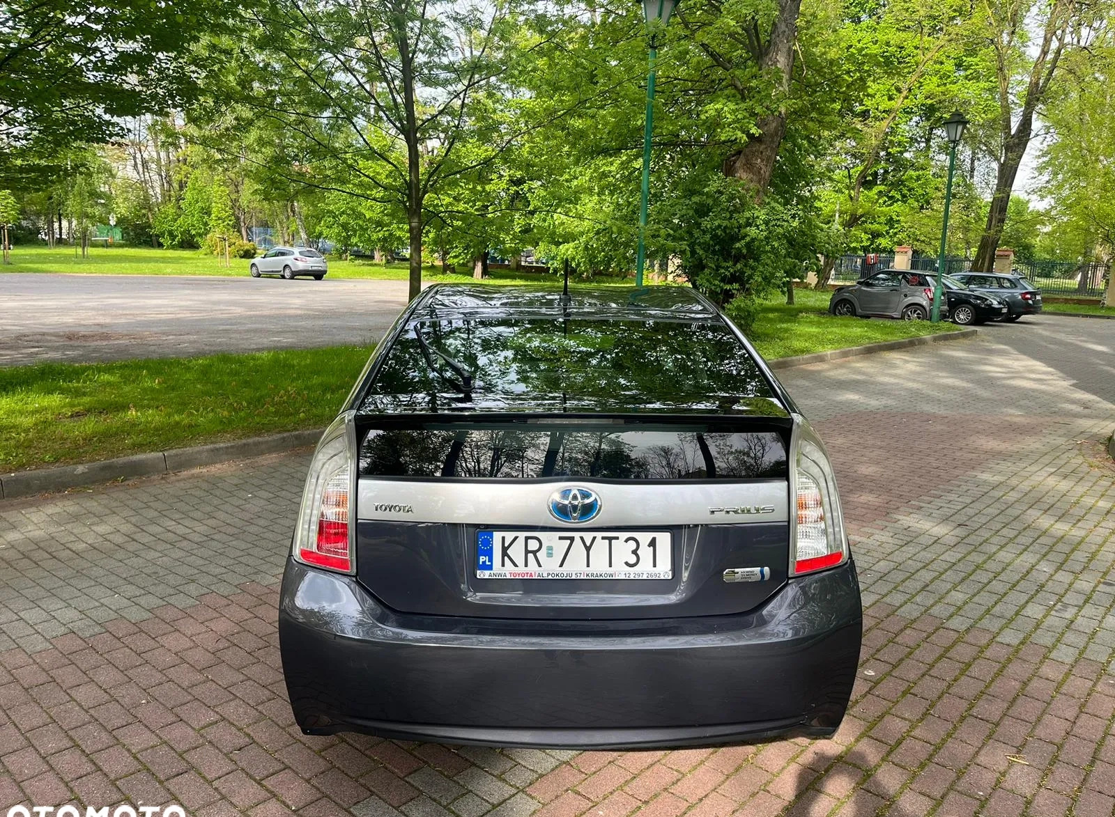 Toyota Prius cena 39900 przebieg: 267400, rok produkcji 2012 z Kraków małe 301